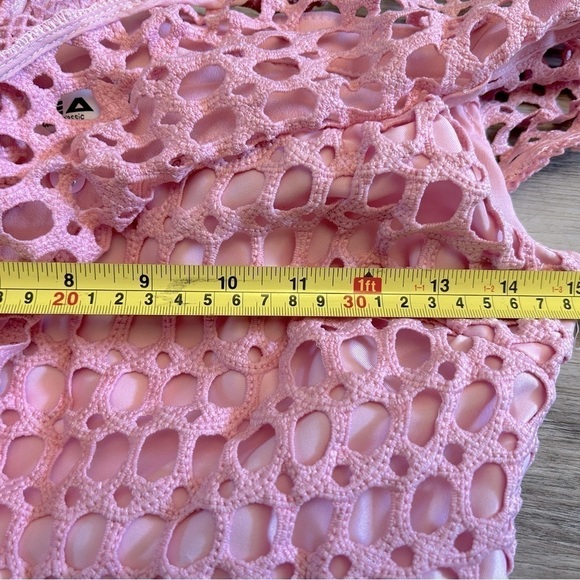 Gorgeous pink crochet lace designer one shoulder mini dress. Very high quality - Picture 6 of 16
